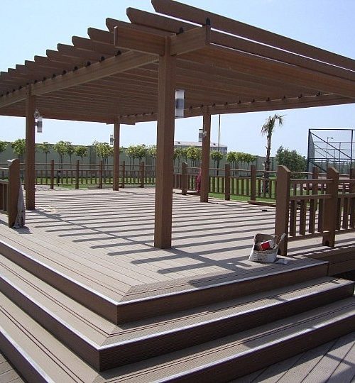 kompozit-deck-pergola-golgekirici-prefabrik-ahsap-plastik-peyzaj